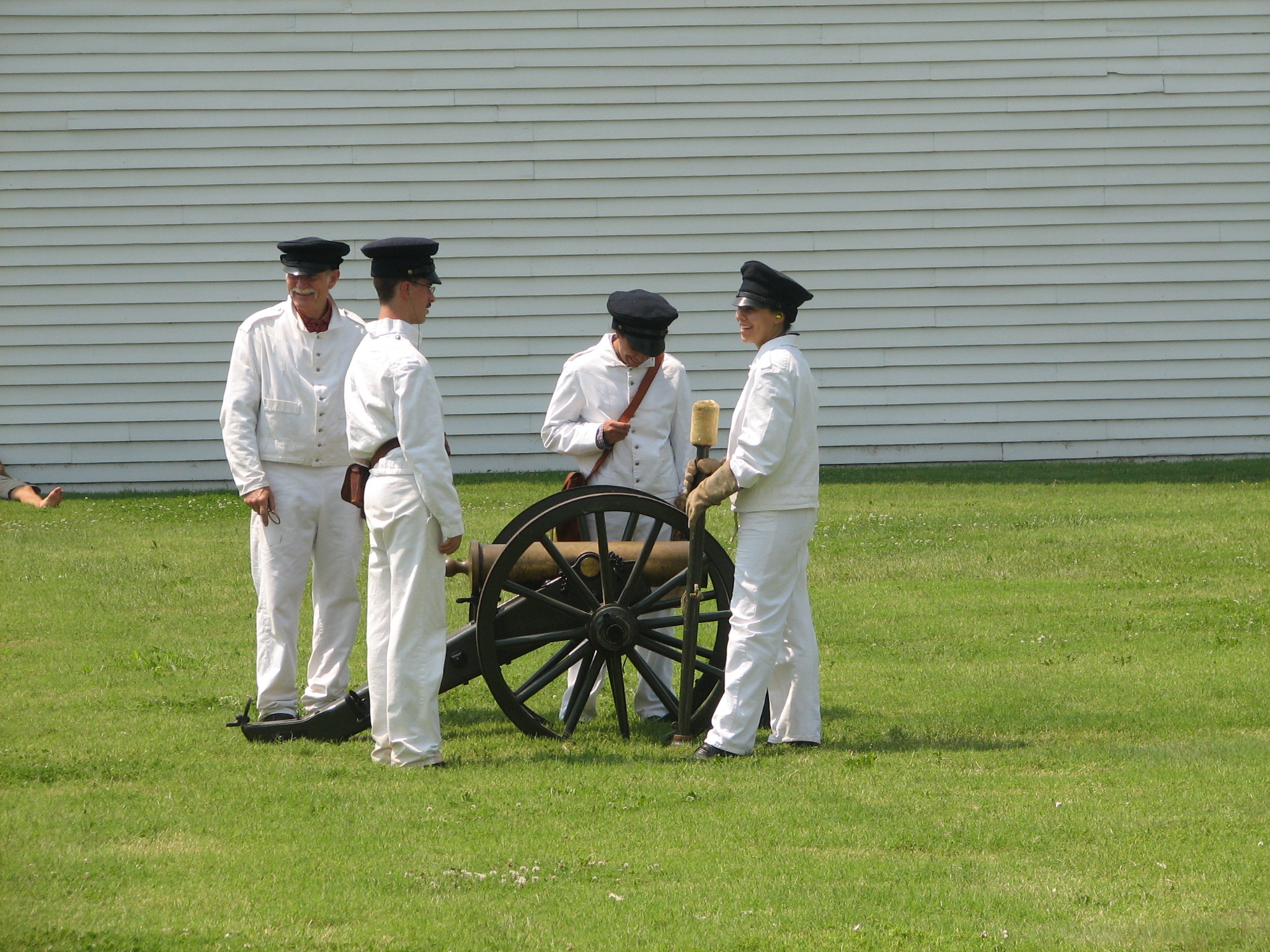 artillery crew at Fort Scott
