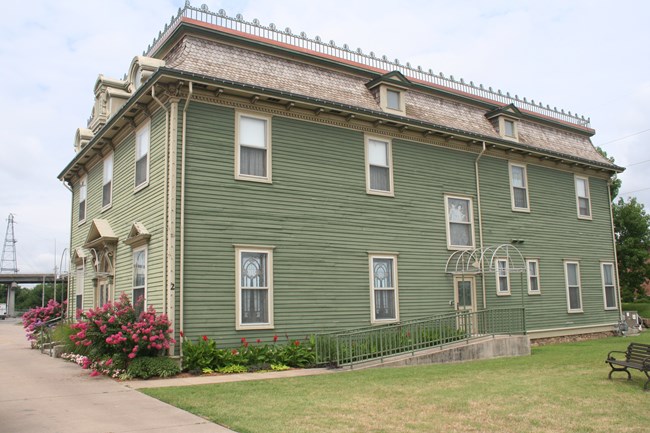 Miss Laura's Visitor Center