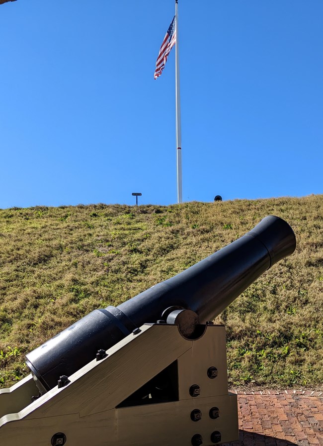 Columbiad Cannon and flag at Fort Sumter