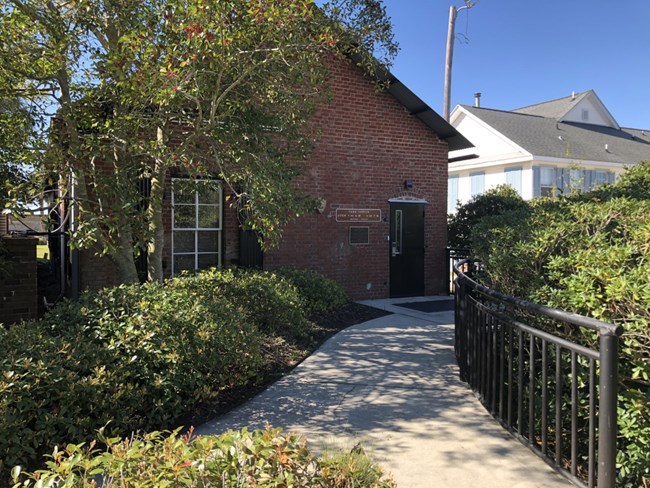 Accessible entrance to Fort Sumter and Fort Moultrie National Historical Park Headquarters