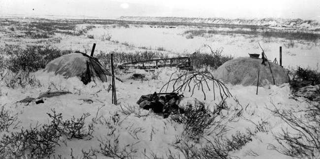 Historic Nunamiut winter camp, 1908 Historic Nunamiut winter camp, 1908