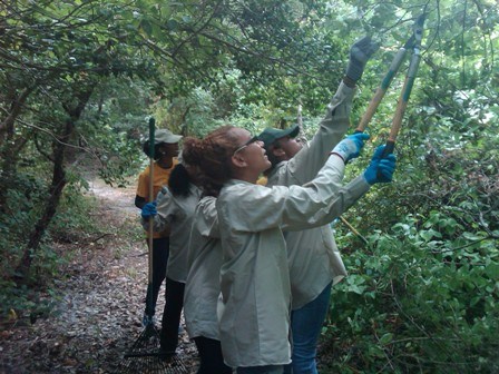 Youth Conservation Corps (YCC) students clean up trails at Jamaica Bay Wildlife Refuge. Youth Conservation Corps (YCC) students clean up trails at Jamaica Bay Wildlife Refuge.