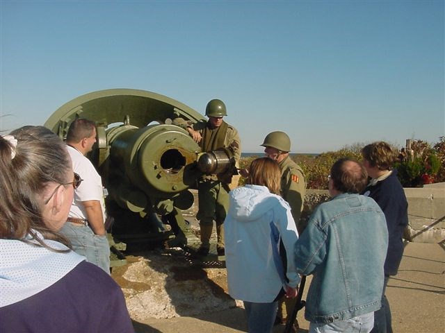 Living Historian show how the gun was fired.