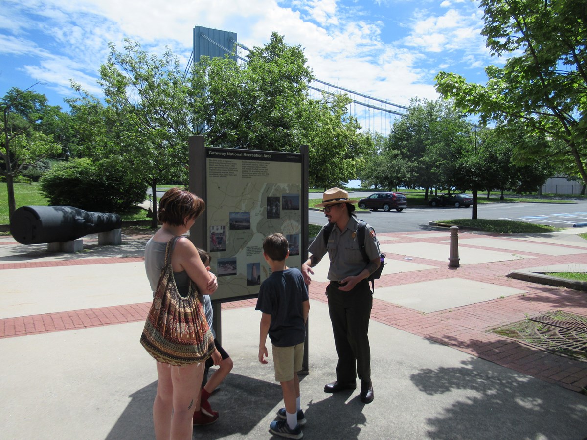 Ranger Jose with visitors at Fort Wadsworth