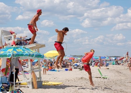 Please swim and wade only on lifeguard protected beaches when lifeguards are on duty. During the summer, hours are 10 am to 6 pm. Please swim and wade only on lifeguard protected beaches when lifeguards are on duty. During the summer, hours are 10 am to 6 pm.