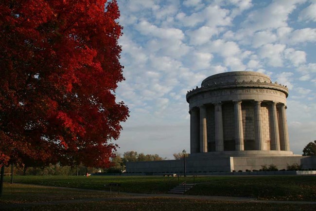 red-leaves-with-memorial red-leaves-with-memorial