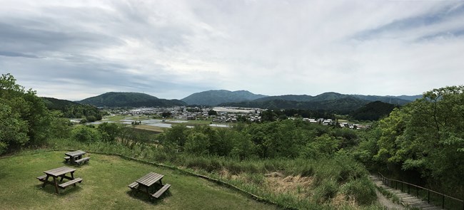 Modern day view from Mt.Sasao in Sekigahara, facing towards Mt. Matsuo on the right.