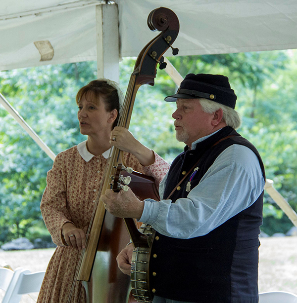 Lisa and Steve Ball performing at the 2016 Gettysburg Music Muster