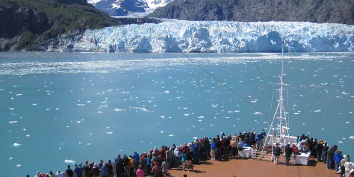 Viewing a glacier Viewing a glacier