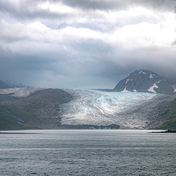 Reid glacier sits in a u-shaped valley