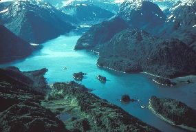 islands and fjords of Glacier Bay