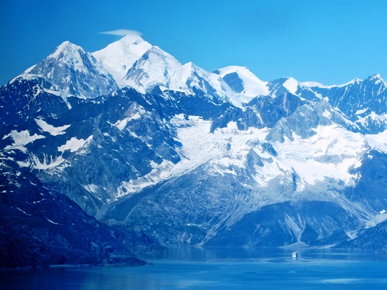 cruise ship in Glacier Bay National Park