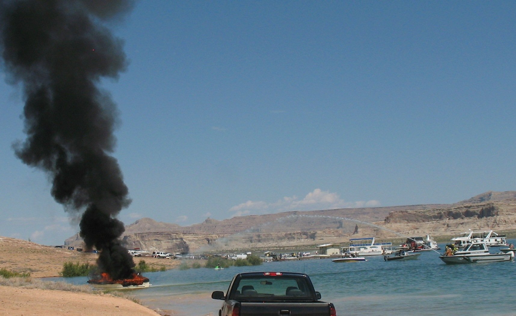 stateline boat fire