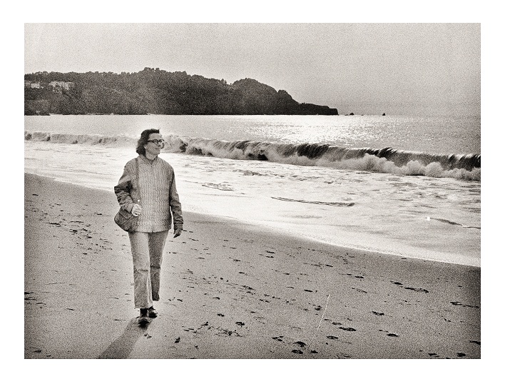 Amy Meyer walking along Baker Beach