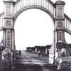 historic image of Sutro Heights entrance