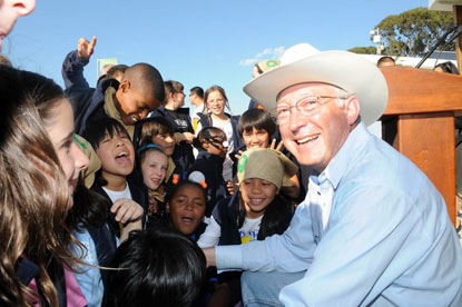 Students from New Traditions school in San Francisco and Secretary Salazar at Crissy Field Center in Golden Gate National Recreation Area.