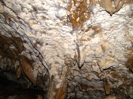 moonmilk deposits