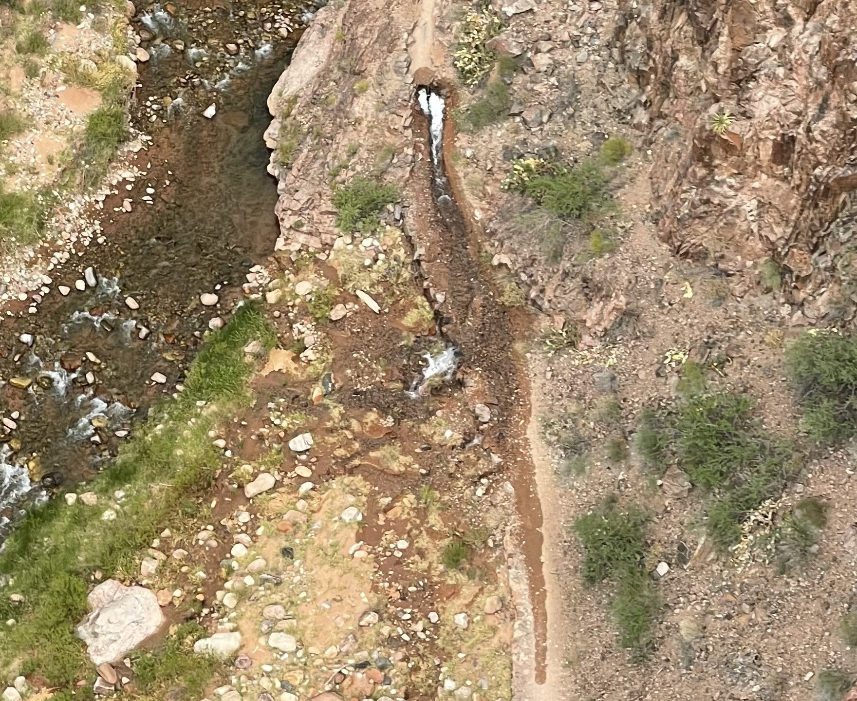 Waterline Breaks along the North Kaibab Trail. A photo showing a portion of the North Kaibab Trail with obvious water breaks