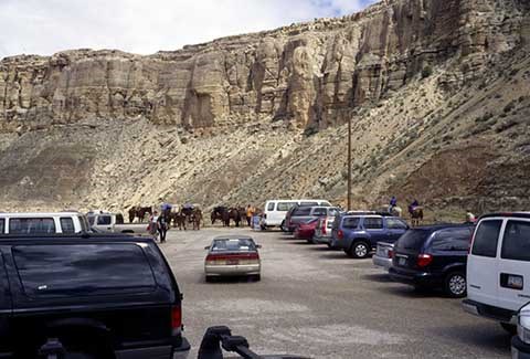 Trailhead parking at Hualapai Hilltop