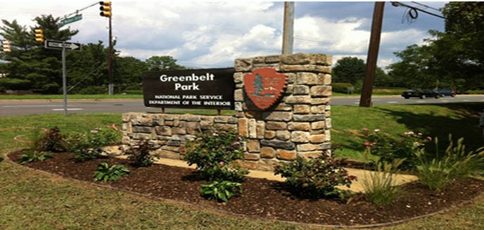 a picture of the entrance sign to Greenbelt Park.