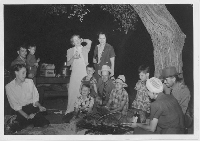 Linger Family picnic at the dunes in 1935