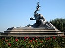 Waves and Gulls statue with tulips