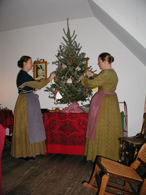 Frederick Ladies decorate for the Christmas festivities. Frederick Ladies decorate for the Christmas festivities.