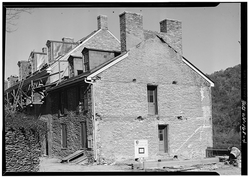 black and white photo of the Harper House from 1958