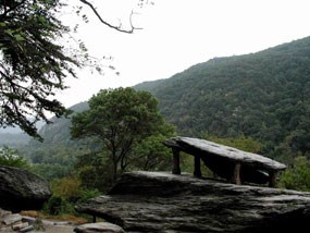 Present day view of Jefferson Rock