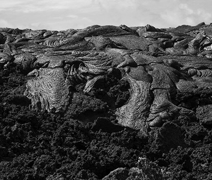 Pāhoehoe covers a field of ‘a‘ā.