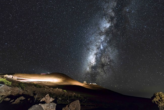 Milky way over Haleakalā summit