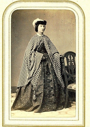 historic black and white image of Carte-de-visite.