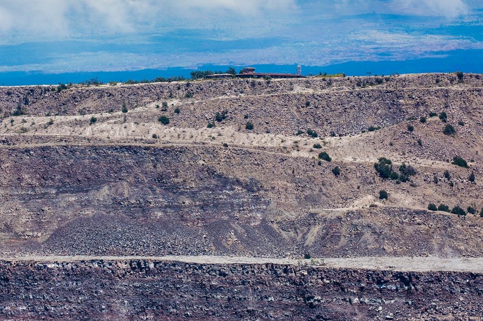Jaggar Museum and USGS buildings on the edge of Kīlauea caldera A building perched at the edge of a collapsed volcanic crater