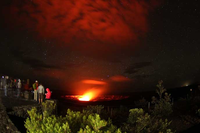 Halema'uma'u glow from Jaggar Museum observation deck