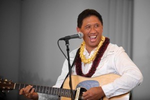 Kenneth Makuakane