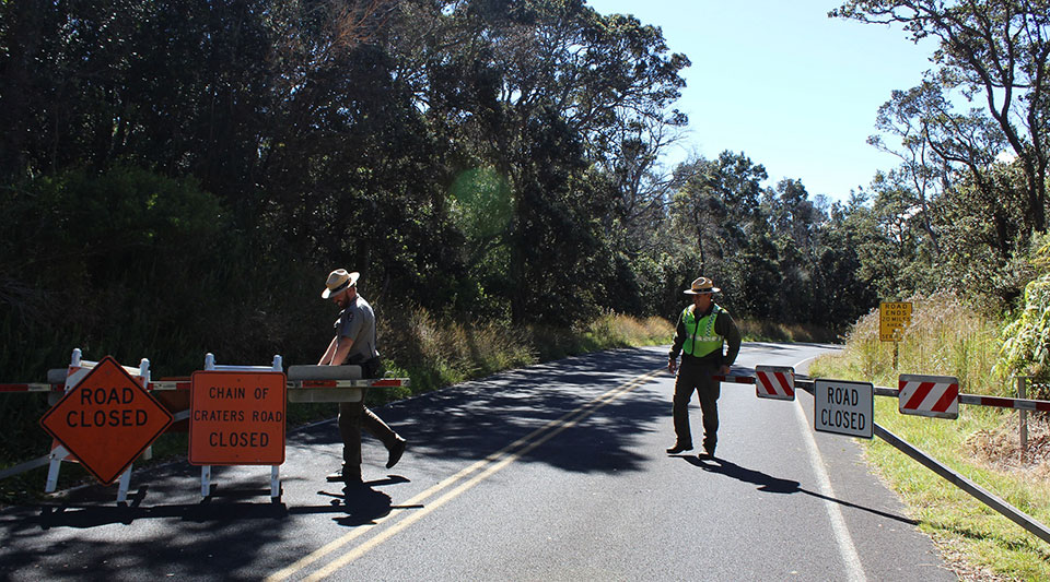 Rangers open gates and reopen Chain of Craters Road Rangers open gates and reopen Chain of Craters Road