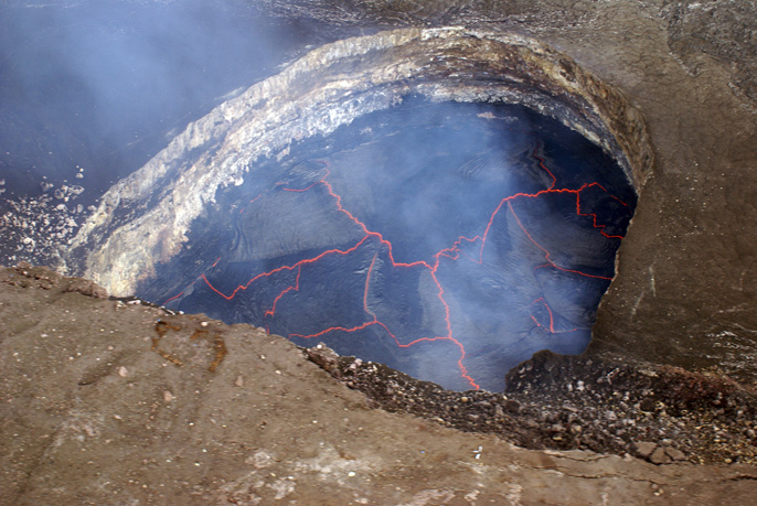 Aerial view of lava lake in Halemaʻumaʻu Crater