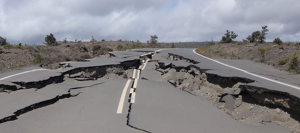 Impassable EQ Damaged Crater Rim Drive past Keanakakoi