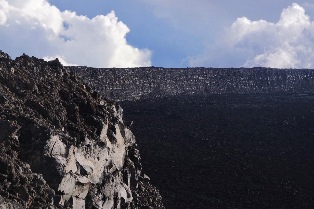 Volcanic caldera of Mauna Loa volcano