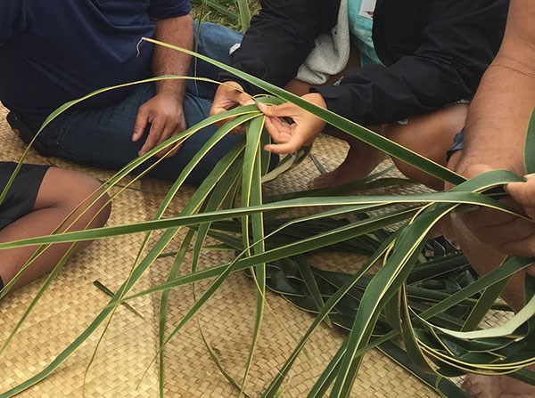 Ulana Niu (coconut leaf weaving)