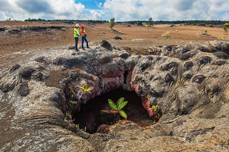 Eruption fissure at Mauna Ulu