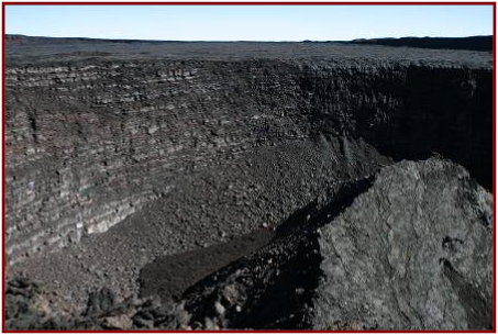 Lua Poholo – a large collapsed lava pit