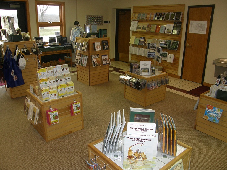 EN Bookstore in Visitor Center EN Bookstore in Visitor Center
