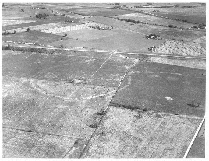 Hopeton Earthworks aerial photo showing wall outline in farm field, ca 1938