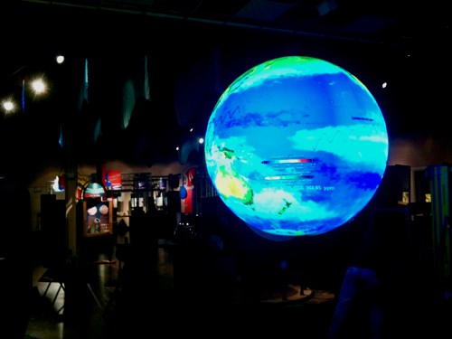 Science on a Sphere (SOS) Science on a Sphere (SOS)