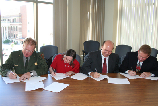 Signing parnership agreements