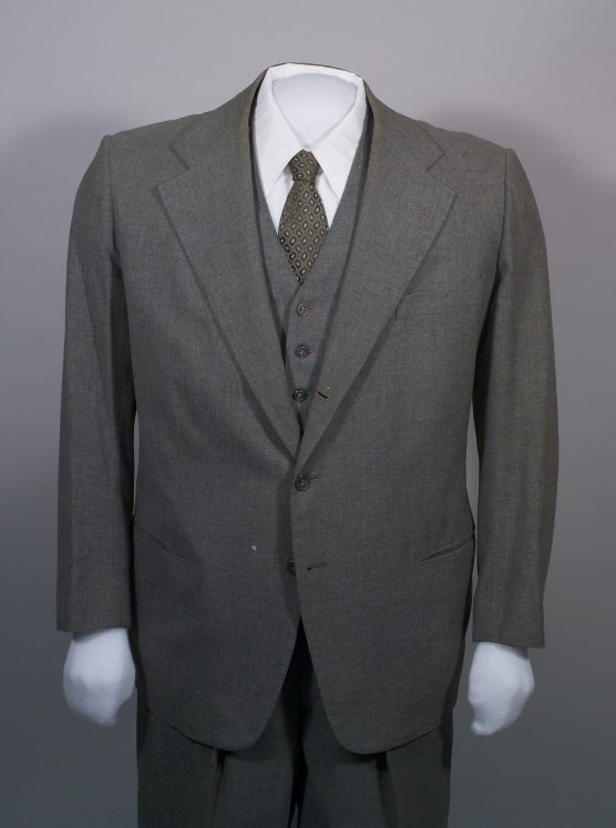 Gray suit, HSTR 20588