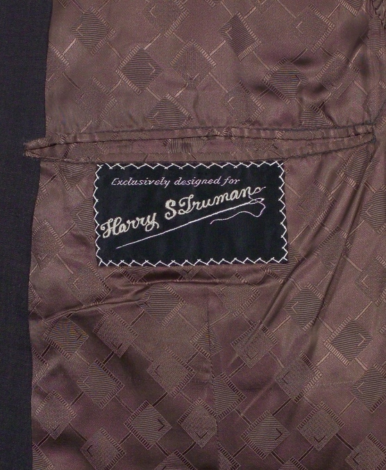 Suit label, HSTR 3677