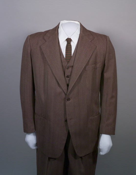 Brown herringbone suit, HSTR 3679