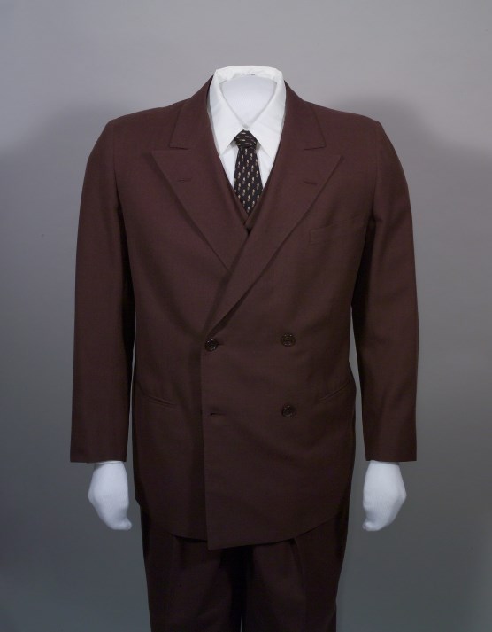 Brown suit, HSTR 3692